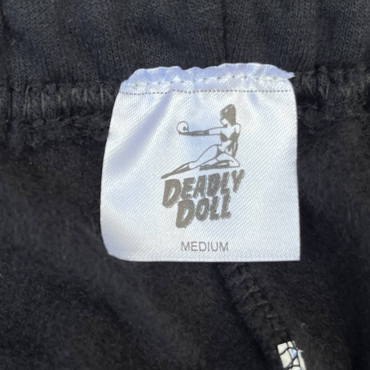 新品 JESSE JO STARK ジェシージョースターク Mサイズ DEADLY DOLL スウェットパンツ プリント クロムハーツ ブラック