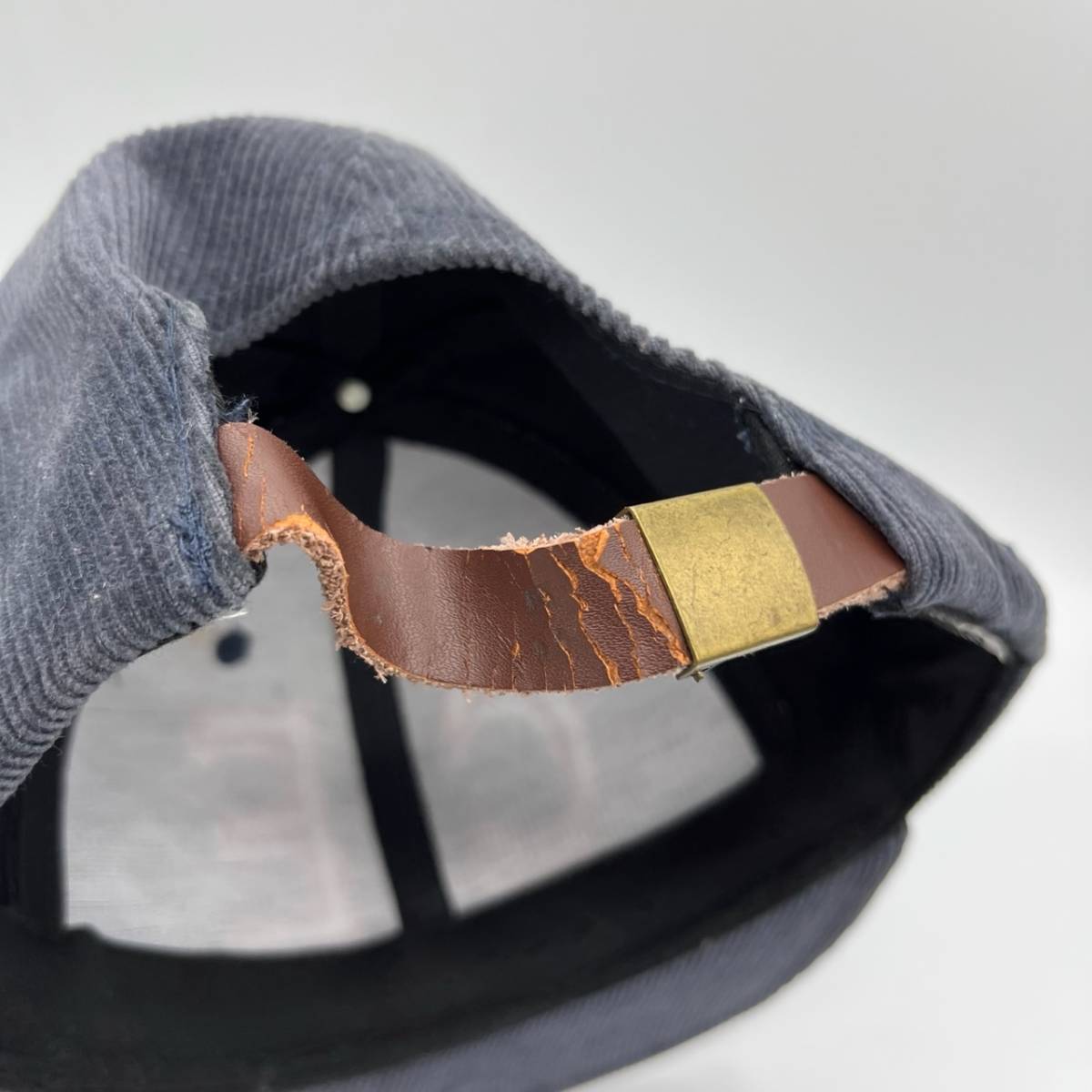 C.E シーイー CAV EMPT ロゴ コーデュロイ キャップ 帽子 グレー