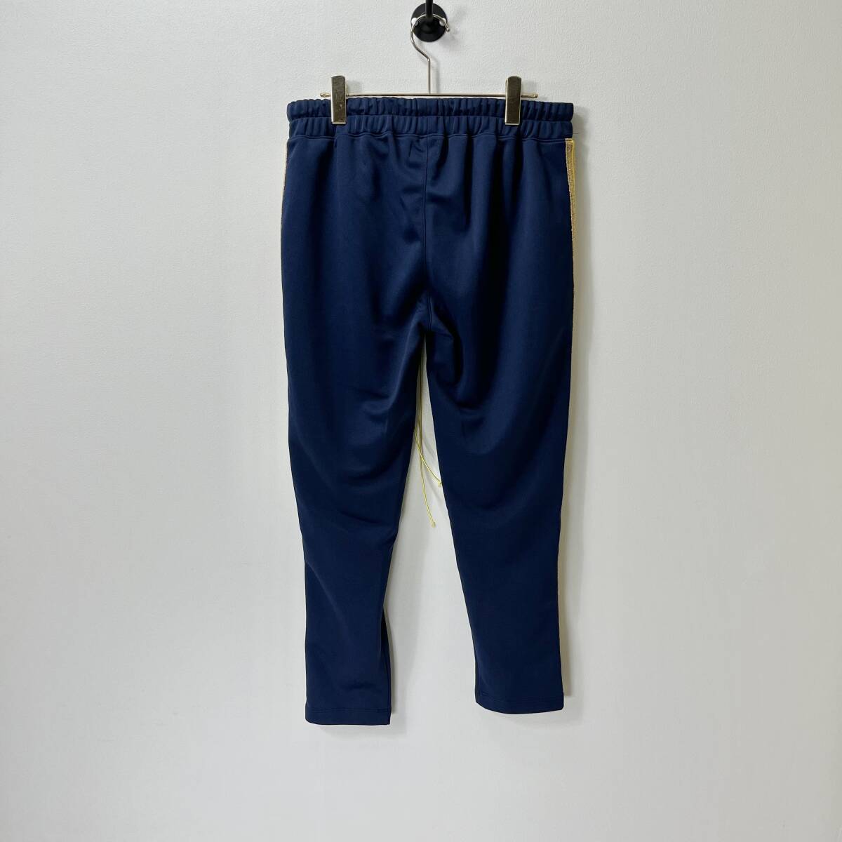 MINTCREW ミントクルー Mサイズ Cropped Track Pants クロップドトラックパンツ サイドライン ジャージ ネイビー パンツ