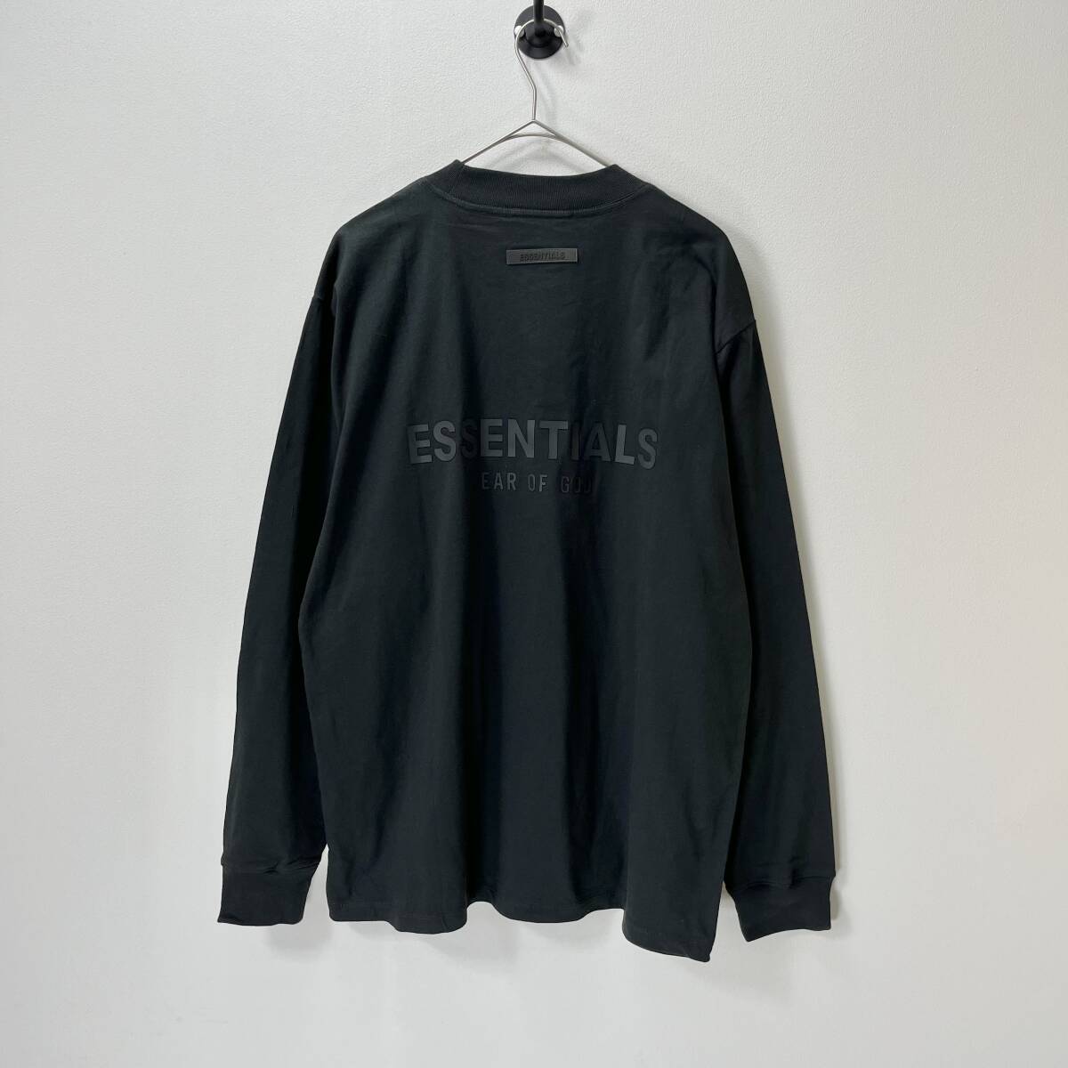 新品 FOG Fear Of God Essentials フィアオブゴッド エッセンシャルズ Mサイズ バッグロゴ ロングスリーブTシャツ Black ブラック