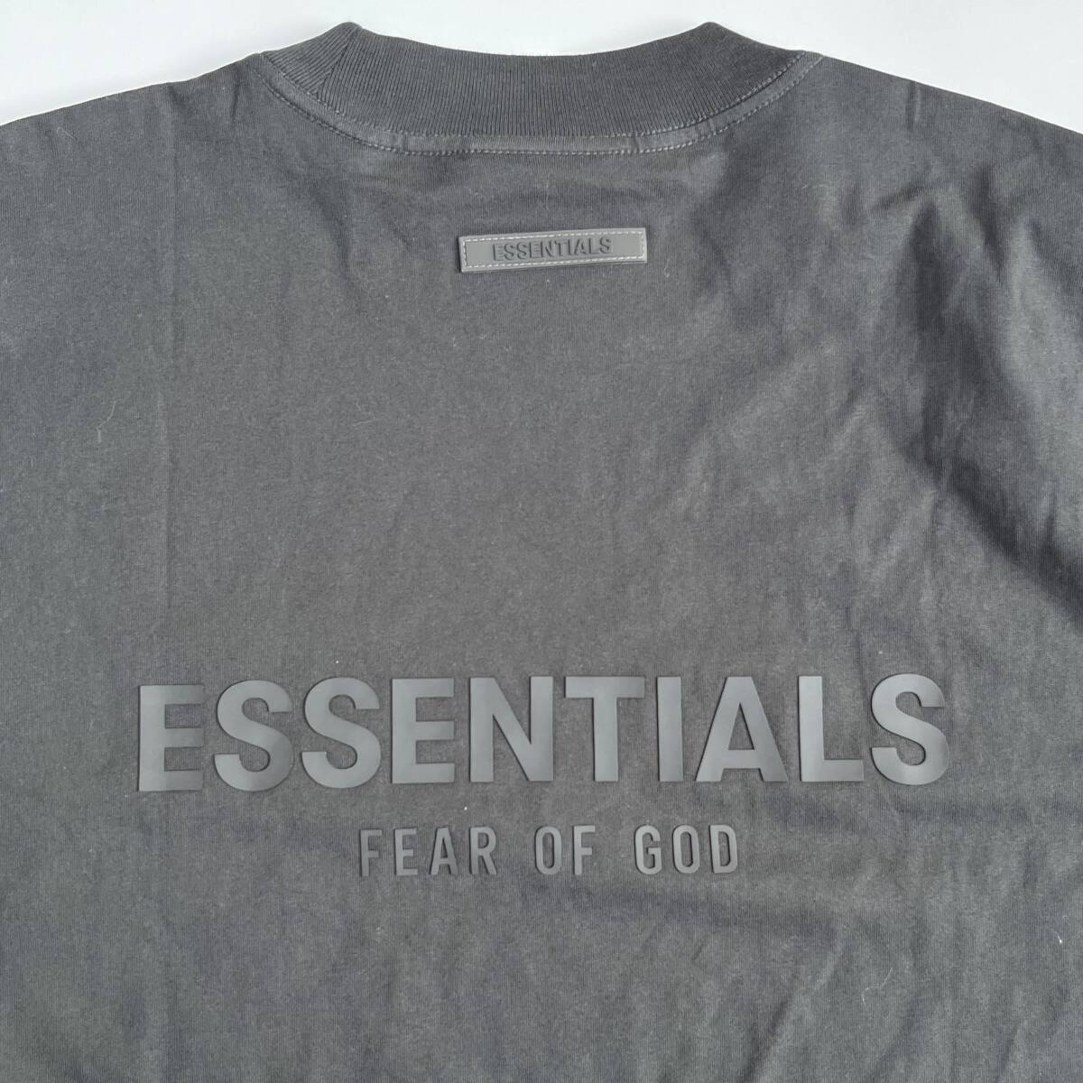 新品 FOG Fear Of God Essentials フィアオブゴッド エッセンシャルズ Mサイズ バッグロゴ ロングスリーブTシャツ Black ブラック