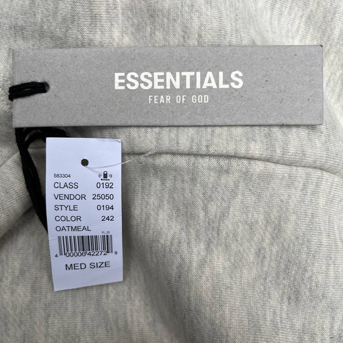 新品 FOG Fear Of God Essentials フィアオブゴッド エッセンシャルズ Mサイズ LOGOパーカー フーディ オートミール OATMEAL