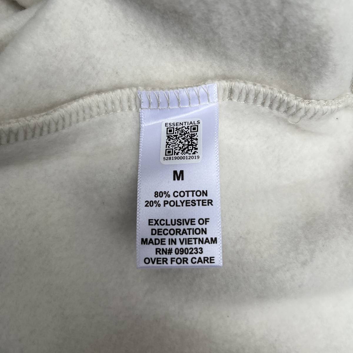 新品 FOG Fear Of God Essentials フィアオブゴッド エッセンシャルズ Mサイズ LOGOパーカー フーディ オートミール OATMEAL