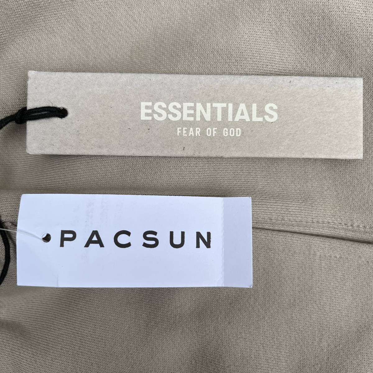 新品 FOG Fear Of God Essentials フィアオブゴッド エッセンシャルズ Sサイズ LOGO ショーツ ハーフパンツ オリーブ Olive