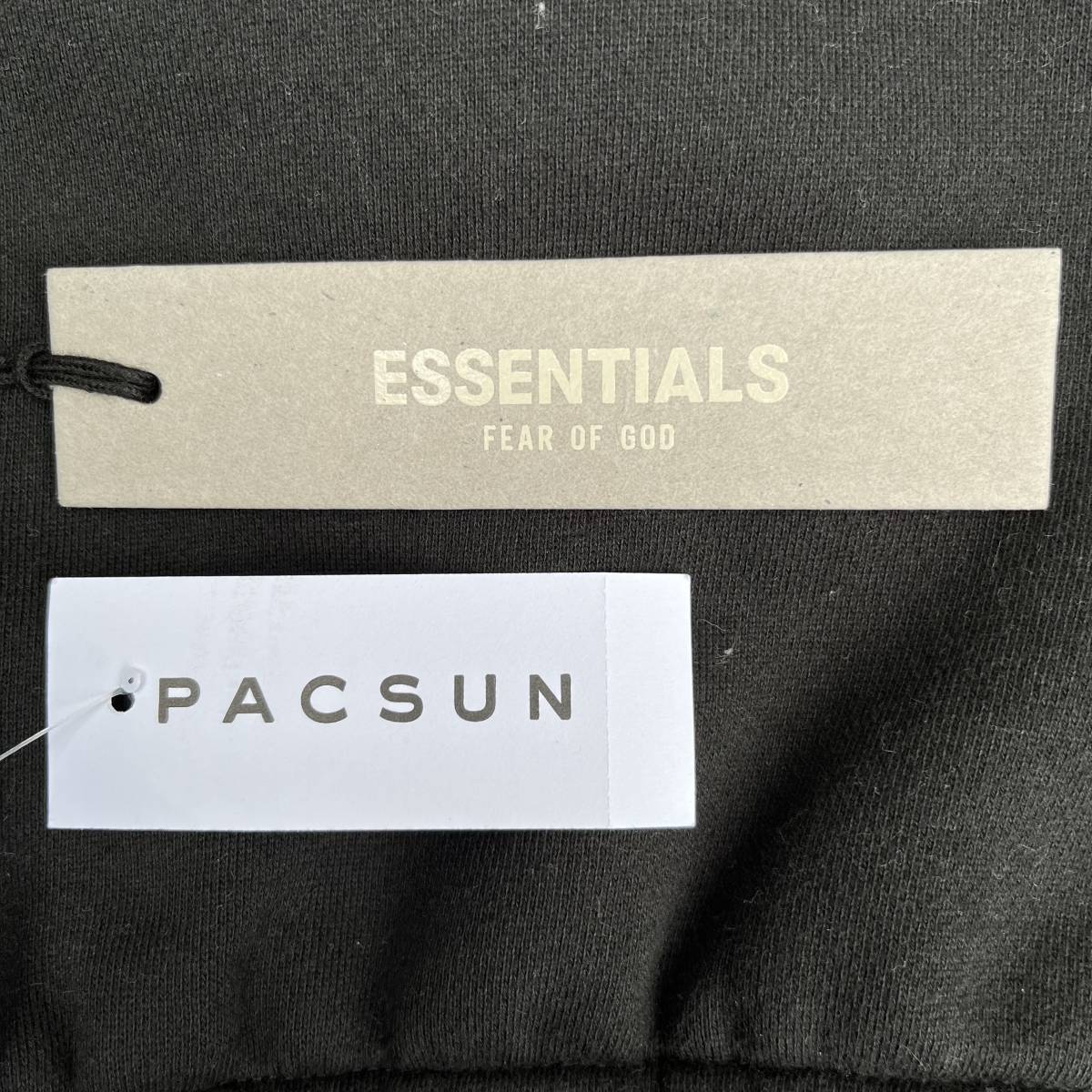新品 FOG Fear Of God Essentials フィアオブゴッド エッセンシャルズ Sサイズ LOGO ショーツ ハーフパンツ ブラック Black