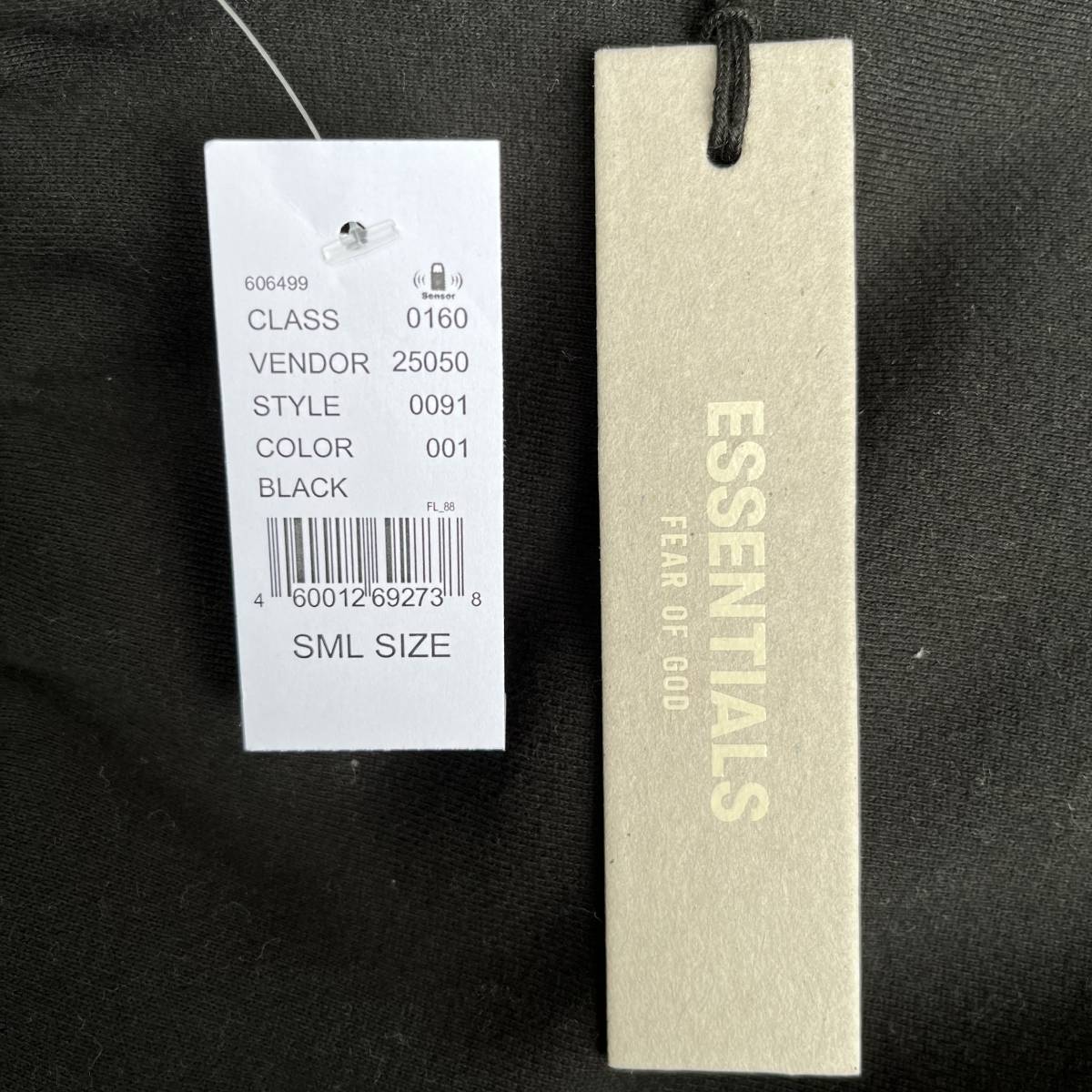 新品 FOG Fear Of God Essentials フィアオブゴッド エッセンシャルズ Sサイズ LOGO ショーツ ハーフパンツ ブラック Black
