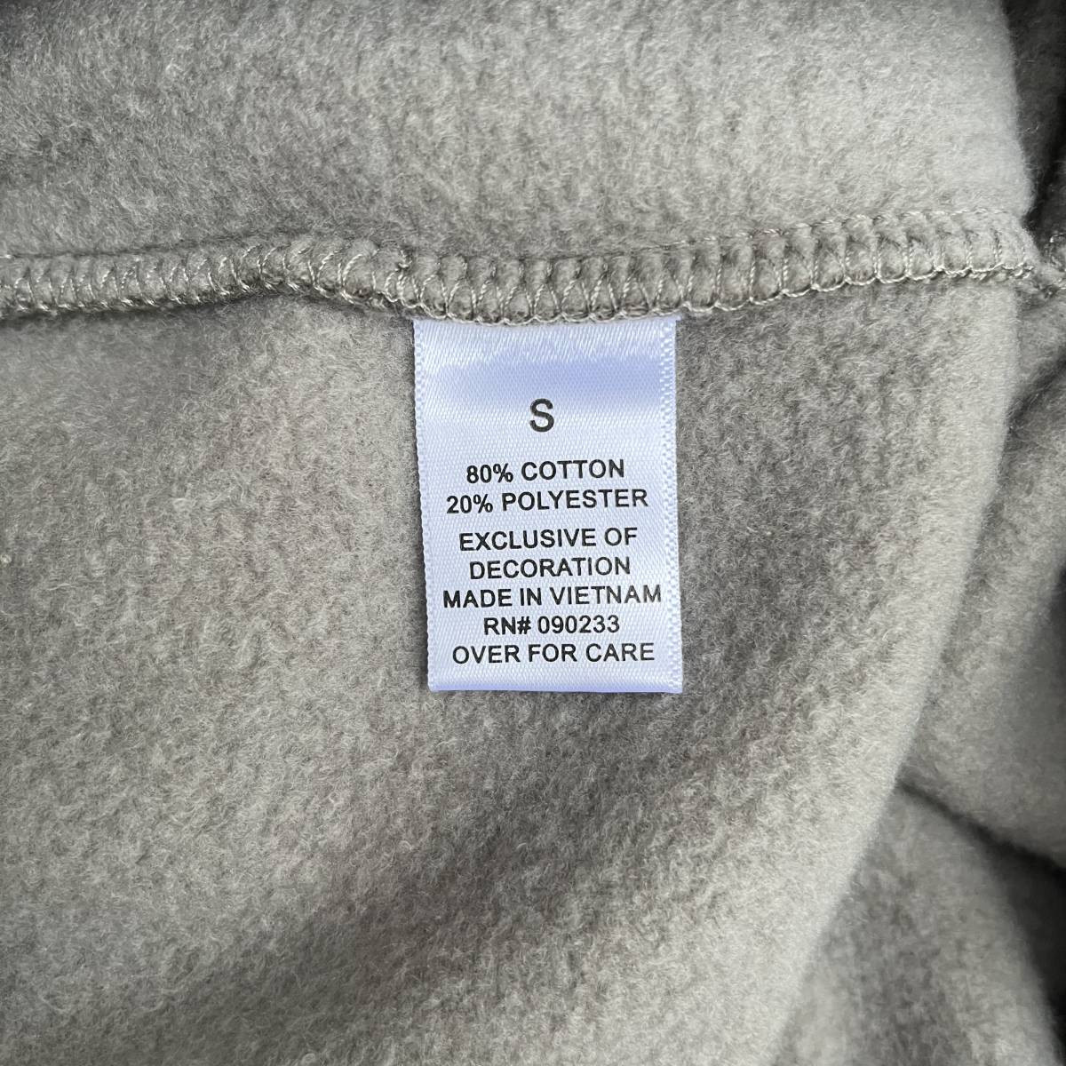 新品 FOG Fear Of God Essentials フィアオブゴッド エッセンシャルズ Sサイズ LOGO ショーツ ハーフパンツ セメント Sement