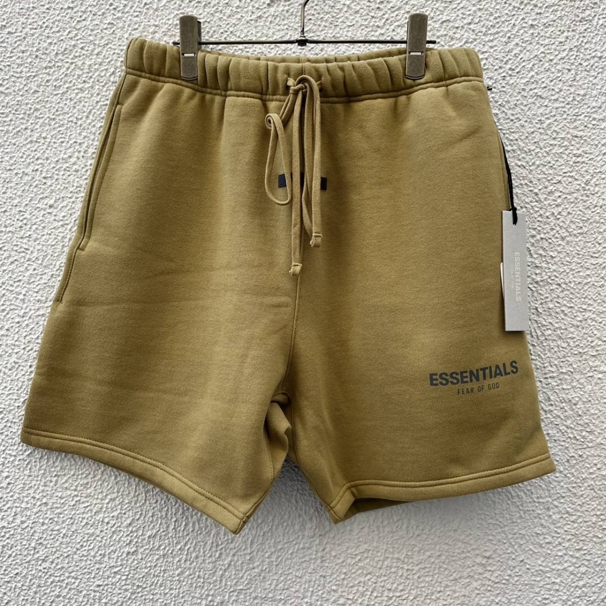 新品 FOG Fear Of God Essentials フィアオブゴッド エッセンシャルズ Sサイズ LOGO ショーツ ハーフパンツ アンバー  Amber