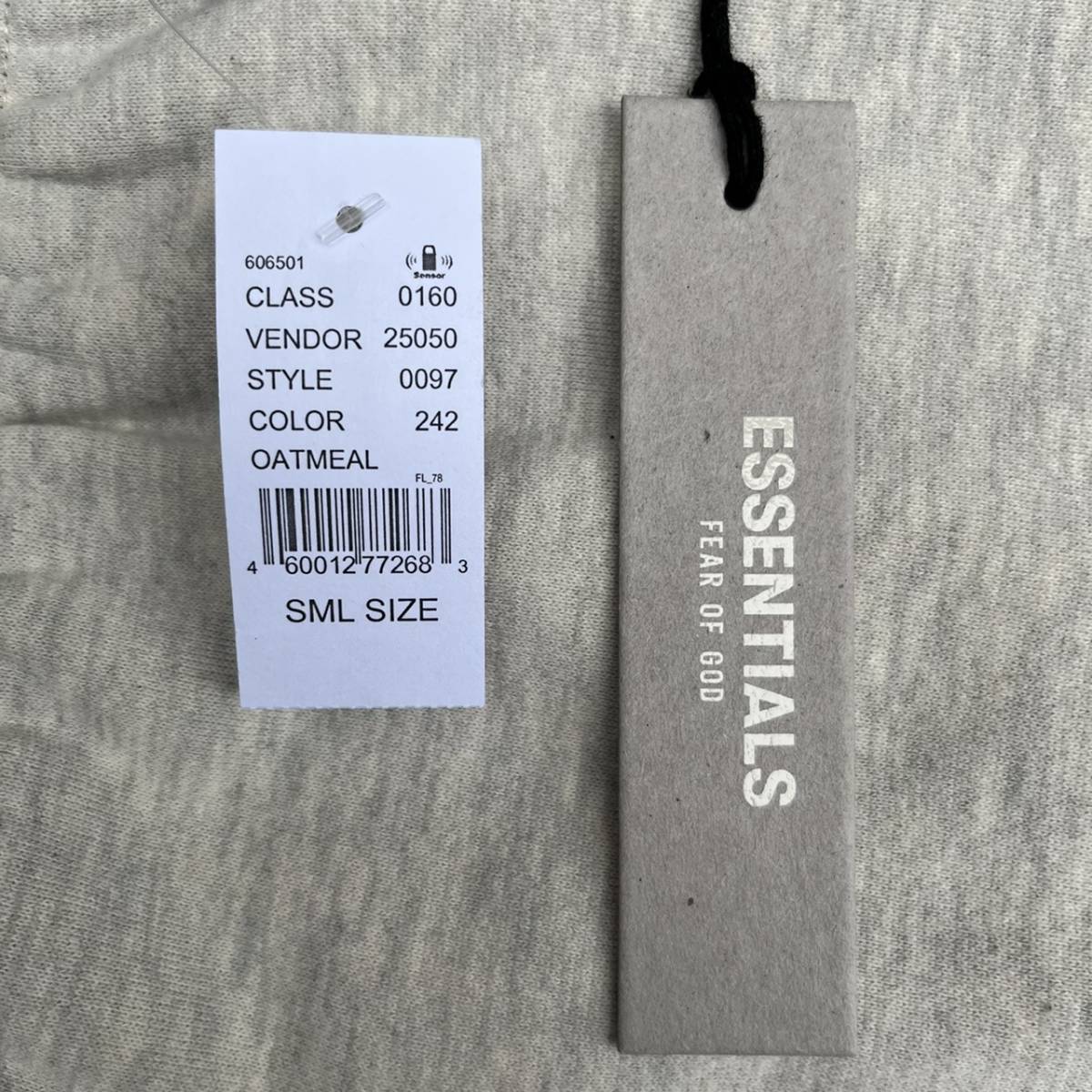新品 FOG Fear Of God Essentials フィアオブゴッド エッセンシャルズ Sサイズ LOGO ショーツ ハーフパンツ オートミール Oatmeal
