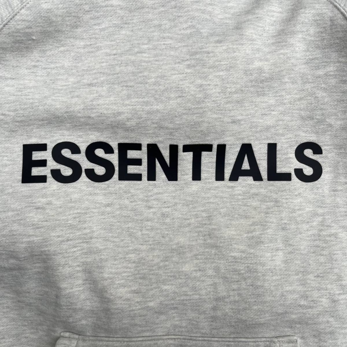 新品 FOG Fear Of God Essentials フィアオブゴッド エッセンシャルズ Mサイズ LOGOスウェット Oatmeal オートミール