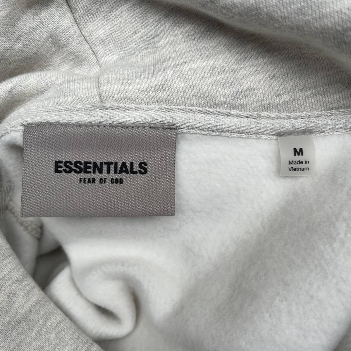 新品 FOG Fear Of God Essentials フィアオブゴッド エッセンシャルズ Mサイズ LOGOスウェット Oatmeal オートミール