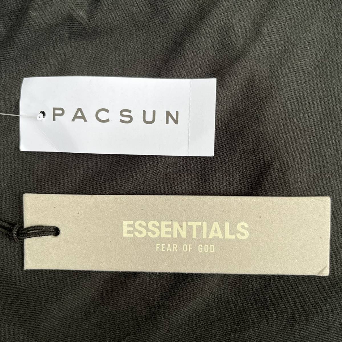新品 FOG Fear Of God Essentials フィアオブゴッド エッセンシャルズ Sサイズ LOGO ロングスリーブTシャツ Black ブラック