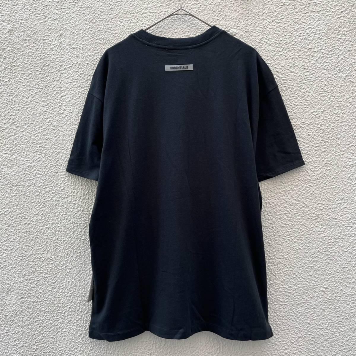 新品 FOG Fear Of God Essentials フィアオブゴッド エッセンシャルズ Sサイズ LOGO Tシャツ BLACK ブラック
