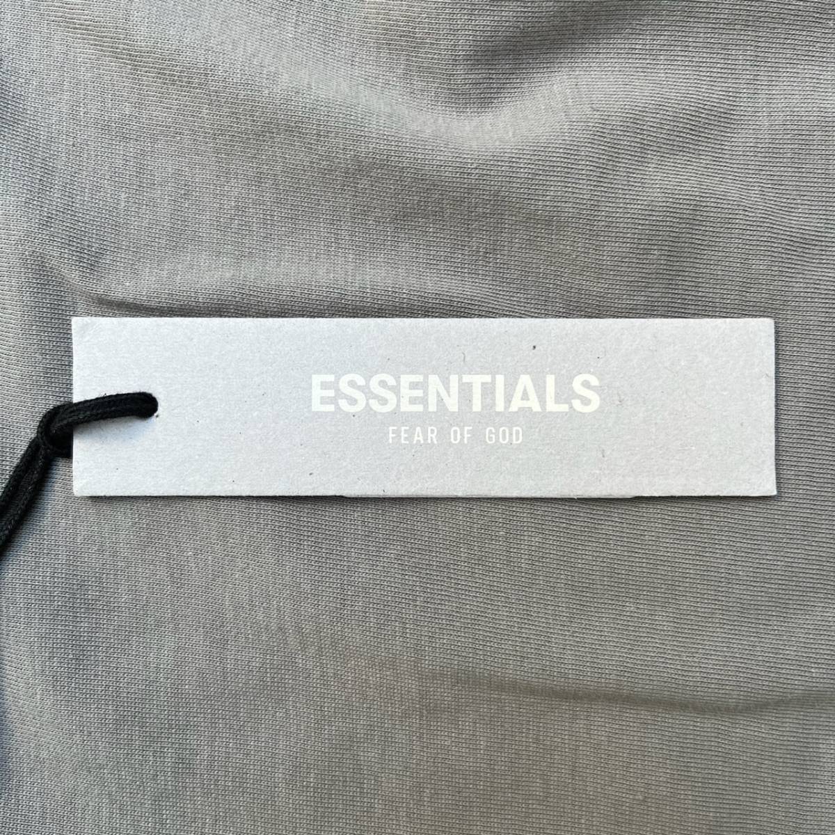 新品 FOG Fear Of God Essentials フィアオブゴッド エッセンシャルズ Mサイズ LOGO Tシャツ CHARCOAL チャコール