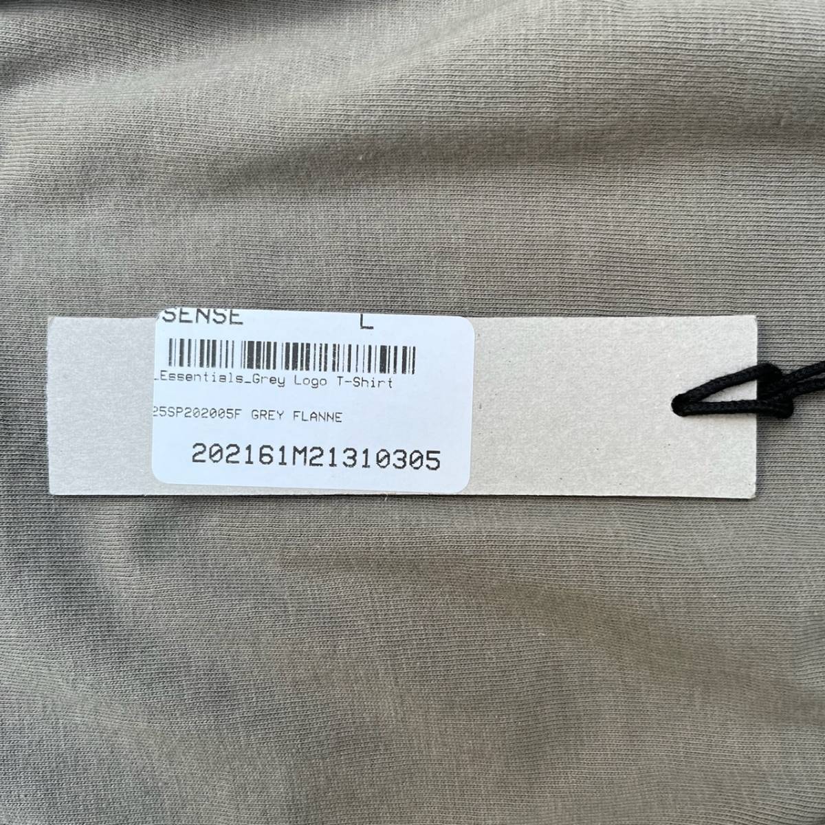新品 FOG Fear Of God Essentials フィアオブゴッド エッセンシャルズ Lサイズ LOGO Tシャツ チャコール CHARCOAL