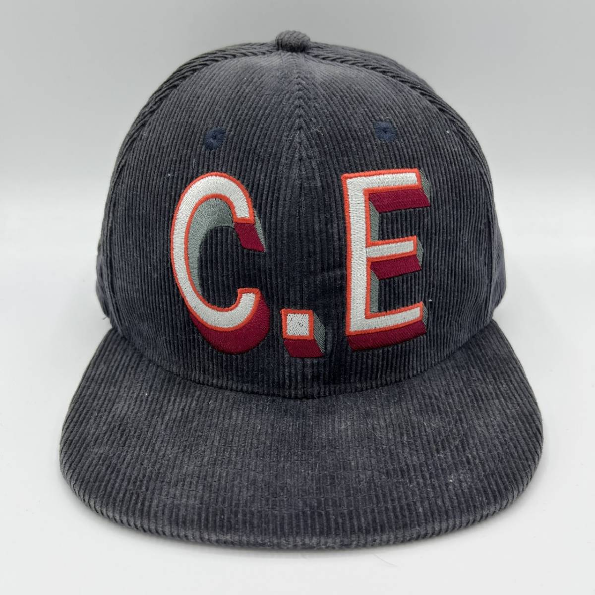 C.E シーイー CAV EMPT ロゴ コーデュロイ キャップ 帽子 グレー