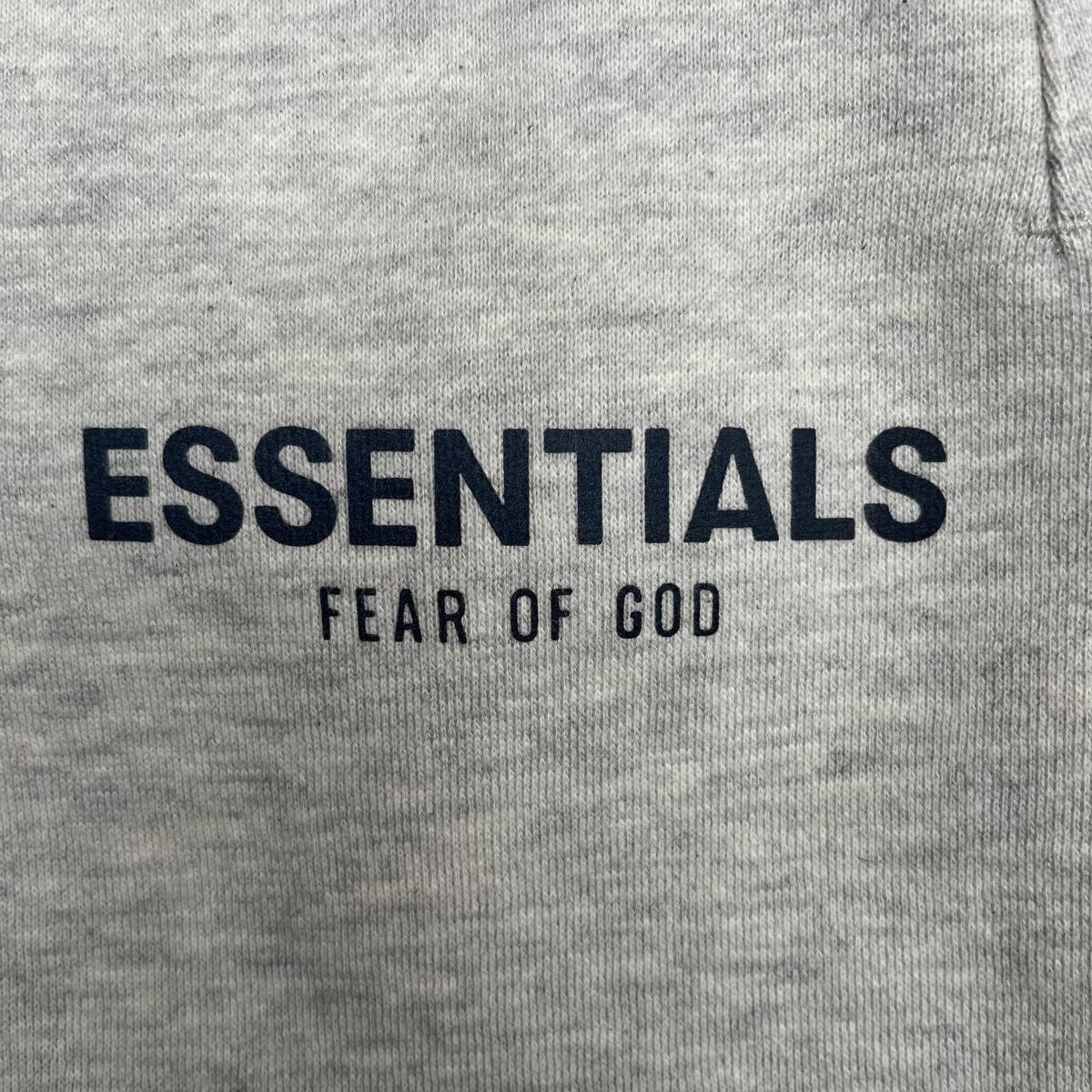 新品 FOG Fear Of God Essentials フィアオブゴッド エッセンシャルズ Mサイズ LOGO ショーツ ハーフパンツ オートミール Oatmeal